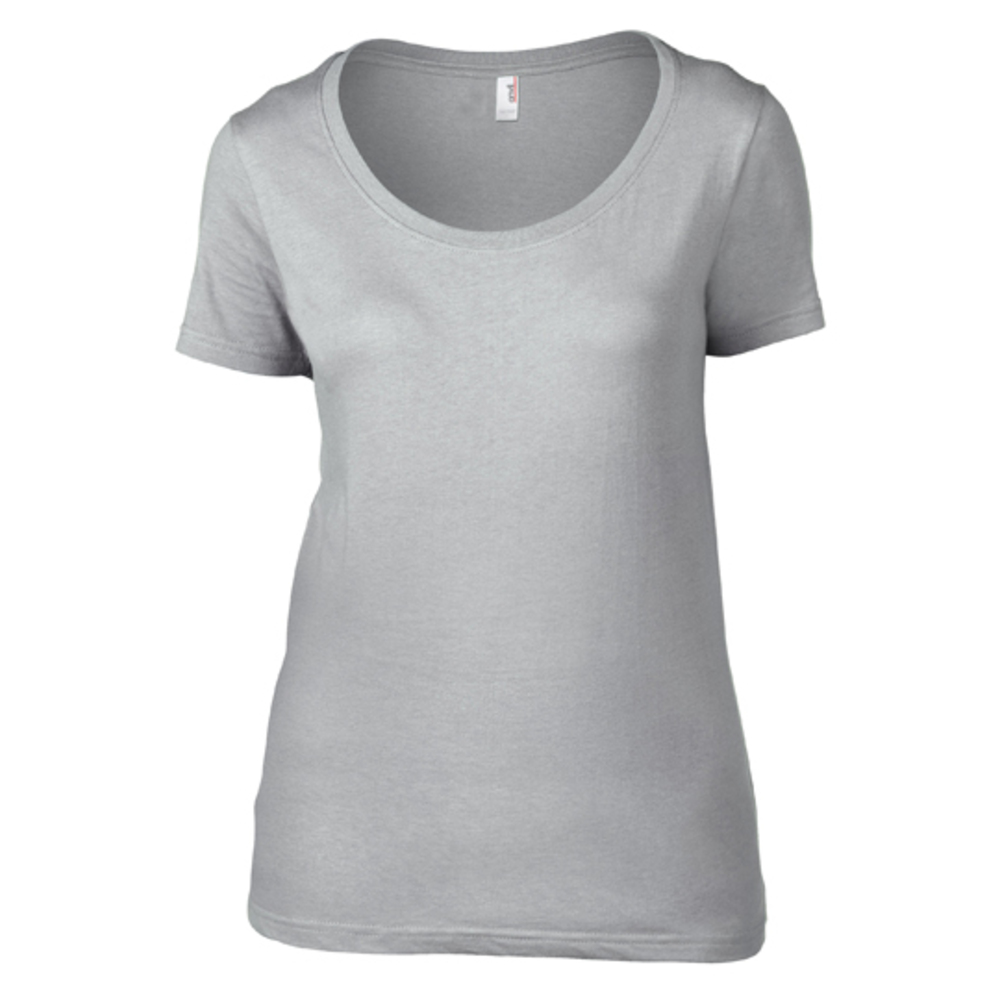Women's featherweight scoop tee