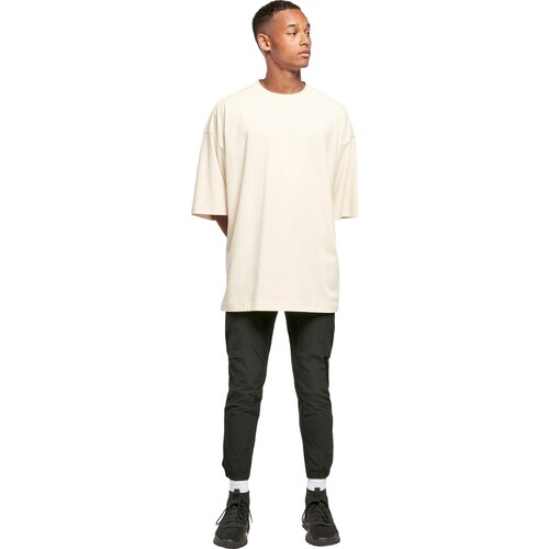 Build Your Brand Huge Tee (sable blanc, 5XL)