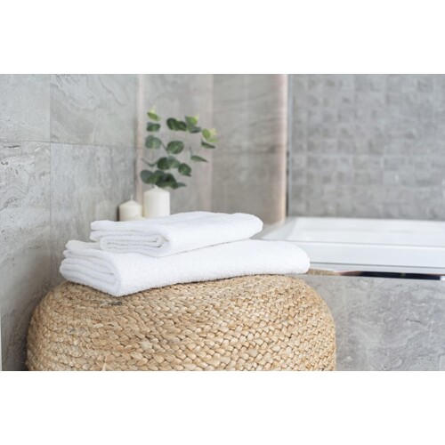 Towel City Classic Bath Towel (White, 70 x 130 cm)